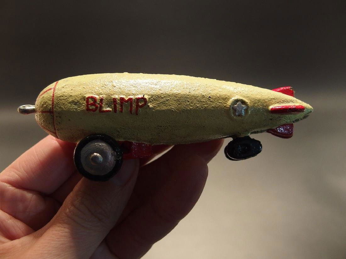 Antique Vintage Style Cast Iron Mini Cast Iron Blimp Zeppelin Pull Toy