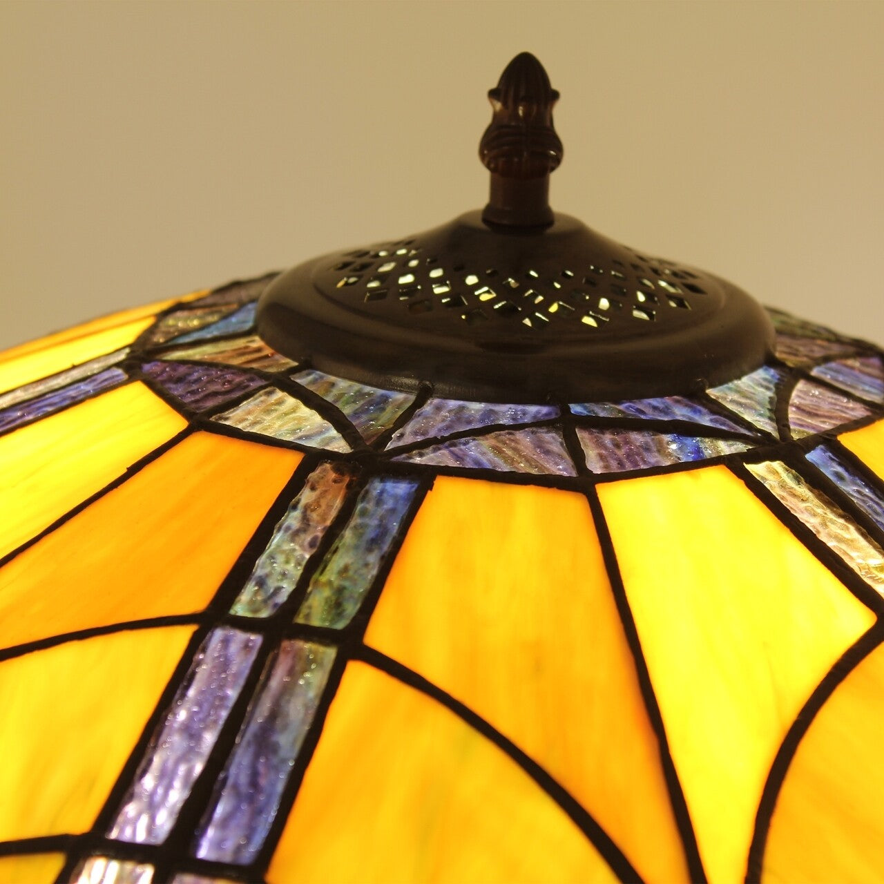 25.2" Antique Style Stained Glass Table Lamp