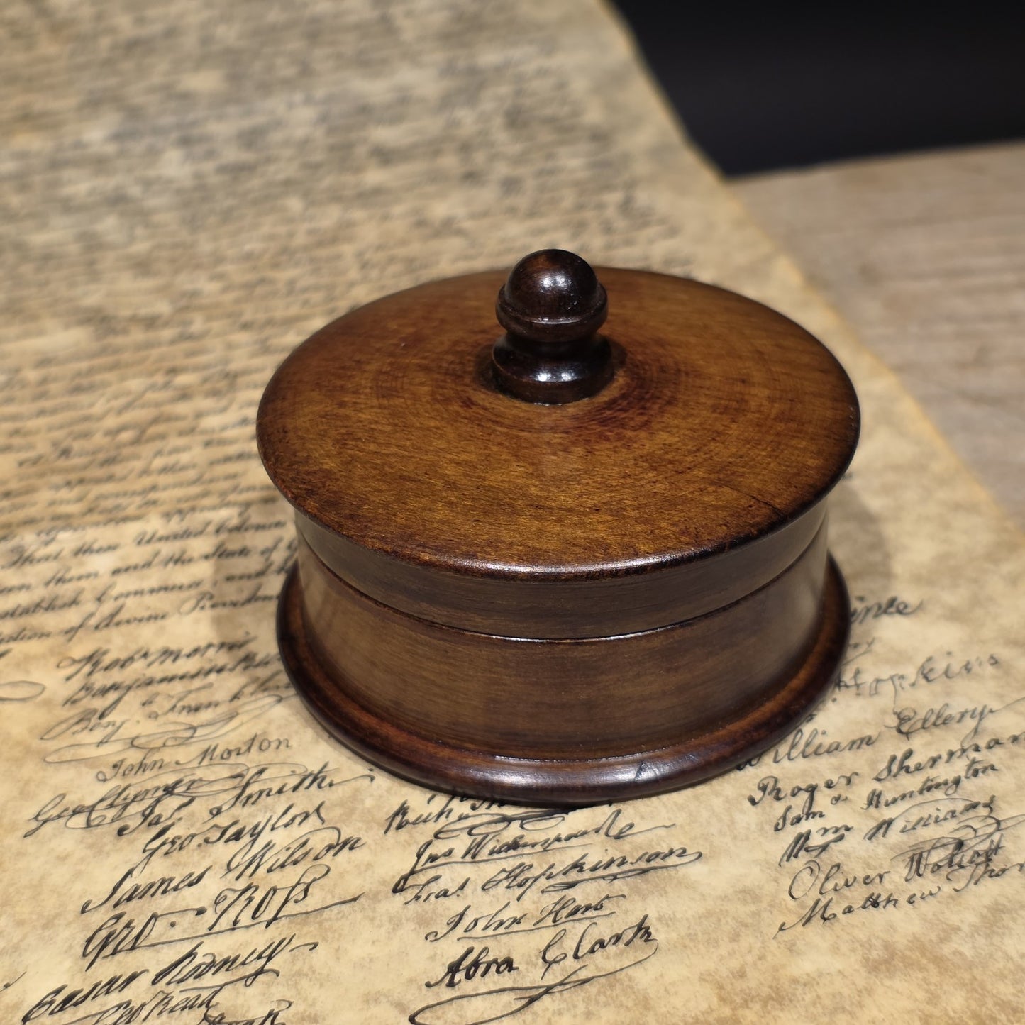 Wood Cased Sundial Compass – Vintage Style Nautical Instrument