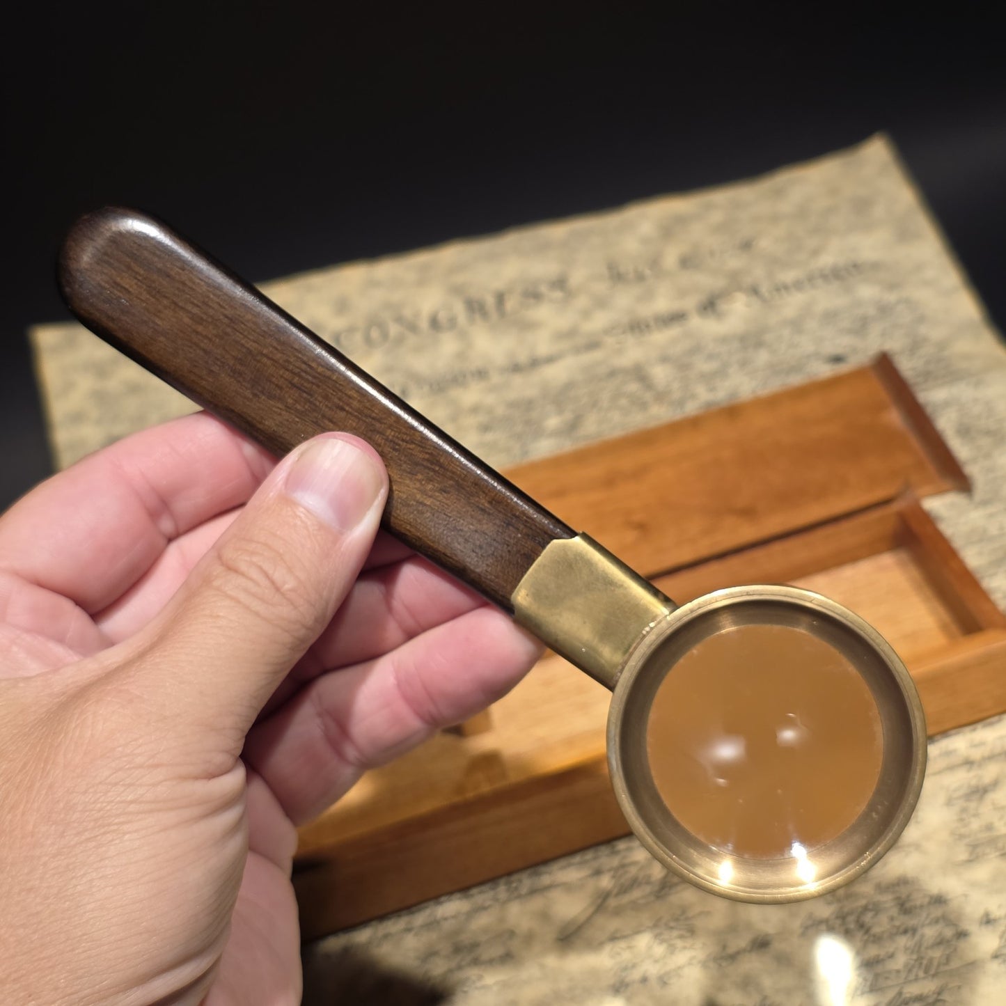 Wood Cased Magnifying Glass Set – Vintage Style Desk Reading Lens