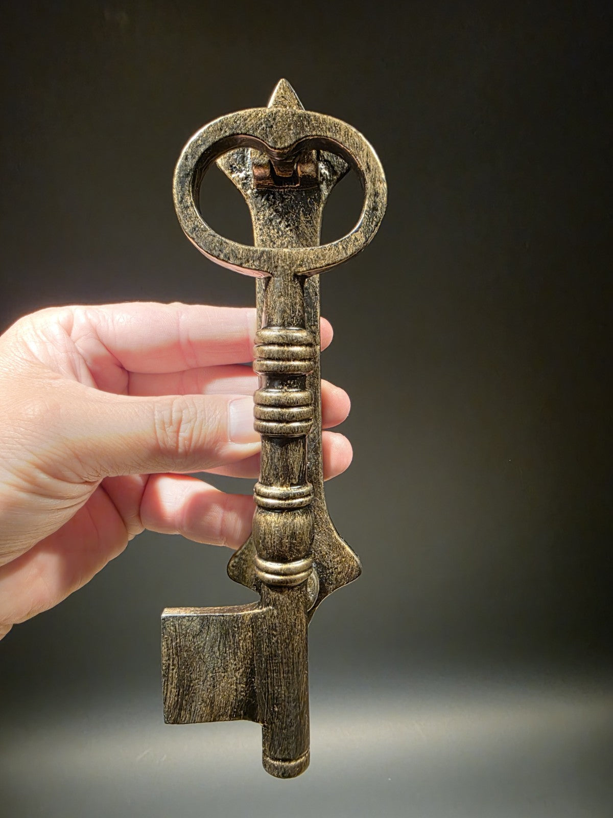 Antique Brass Vintage Style Cast Iron Key Door Knocker