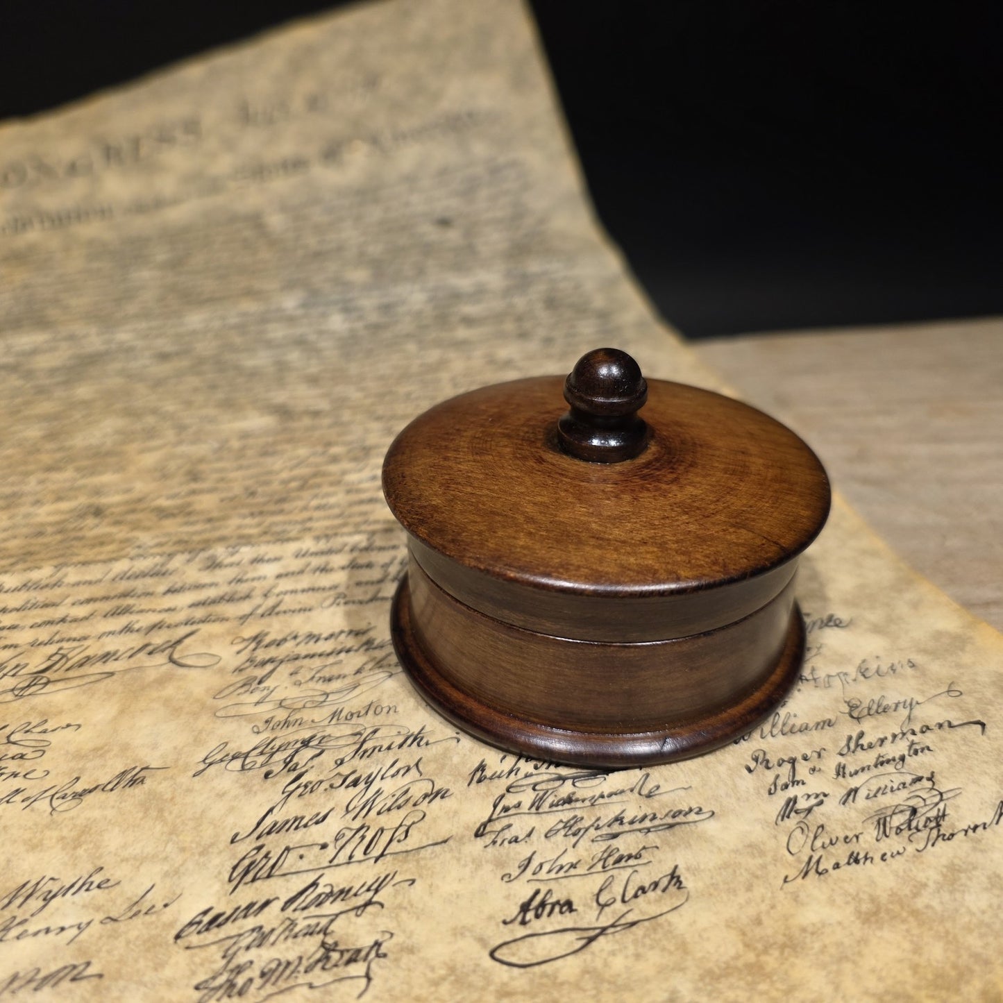 Wood Cased Sundial Compass – Vintage Style Nautical Instrument