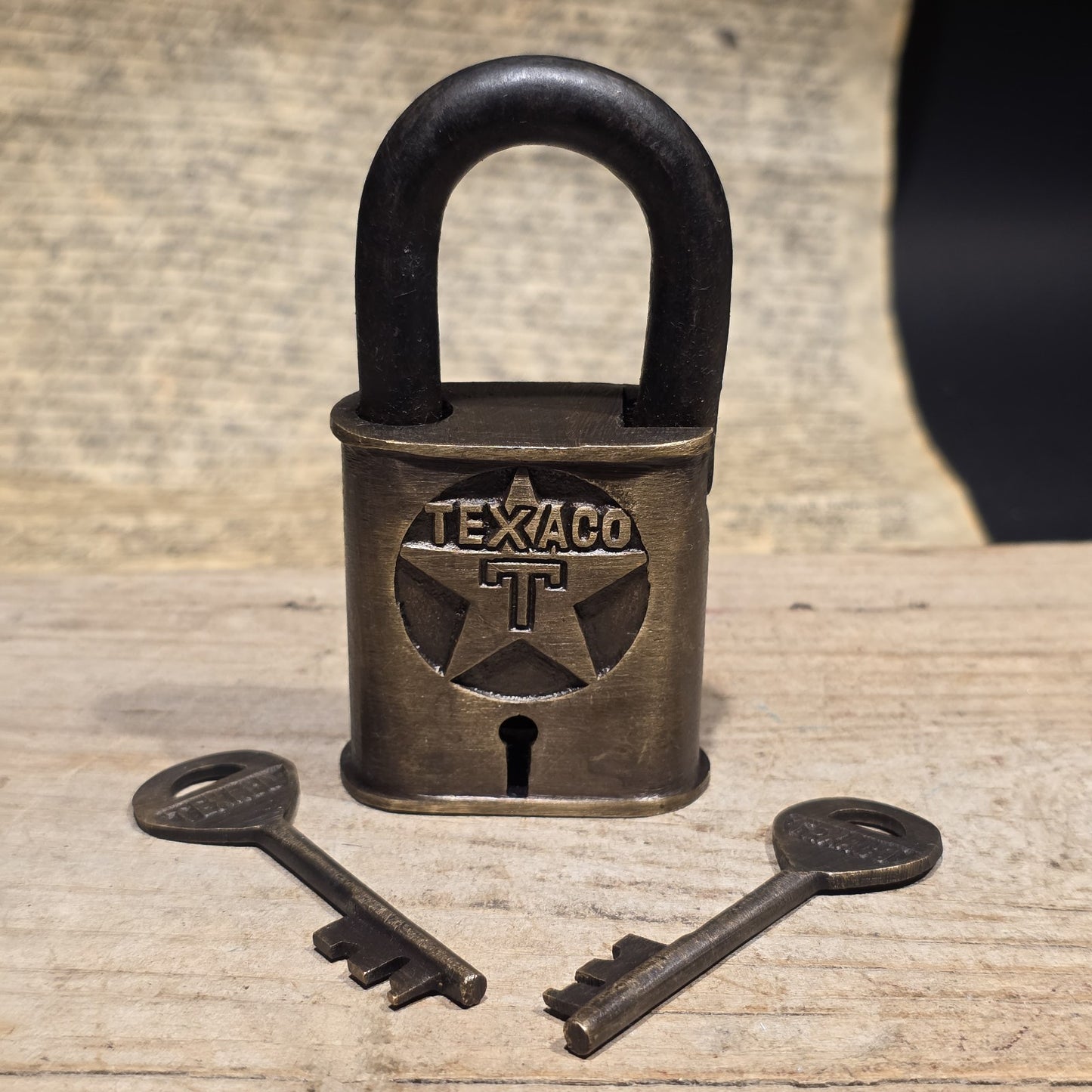 4" Antique Style Brass & Iron Texaco Padlock with Keys Oil Company Lock