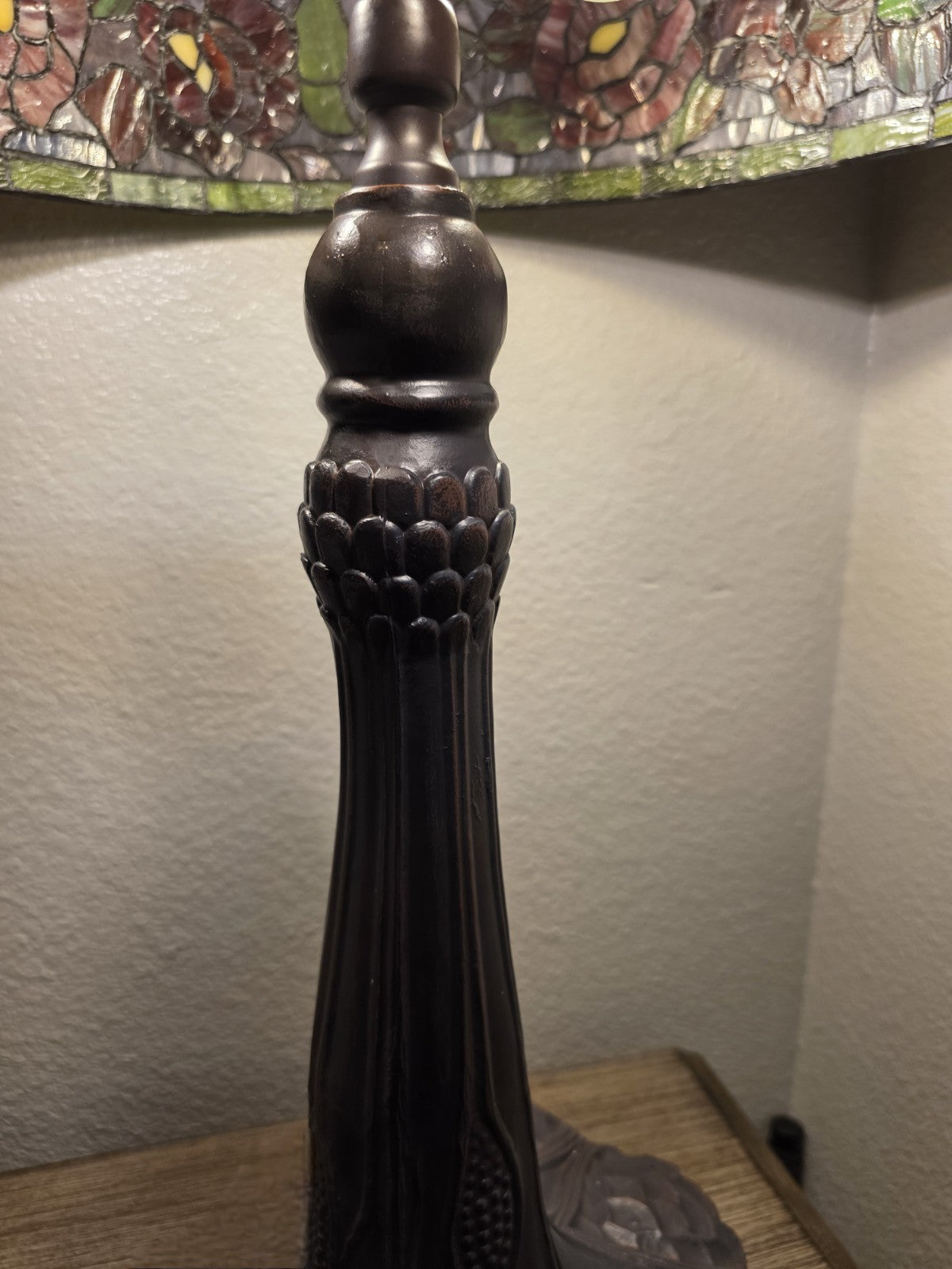 35.5'' Rose Bush Tiffany-Style Stained Glass Table Lamp