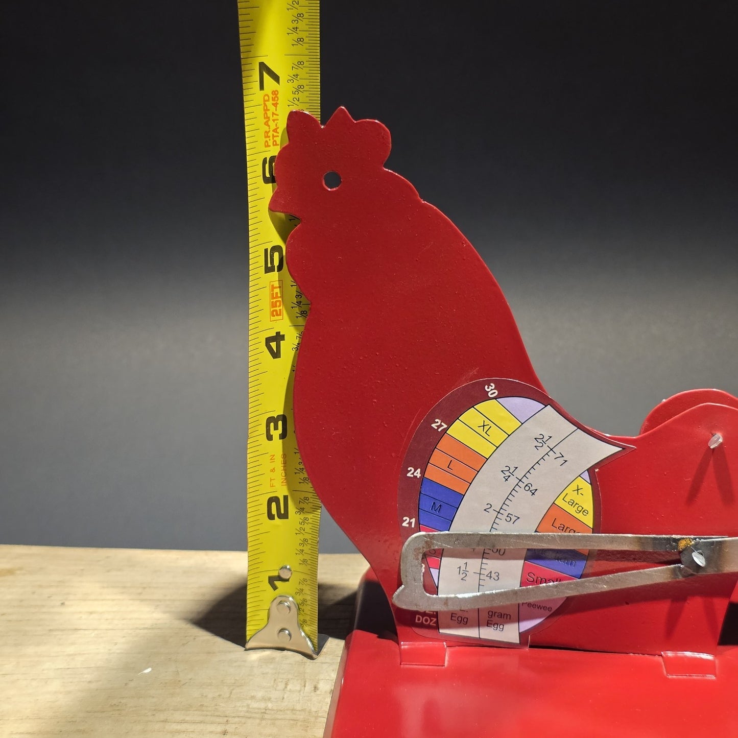 Vintage Style Rooster Egg Scale – Red Metal Farm Poultry Egg Grader