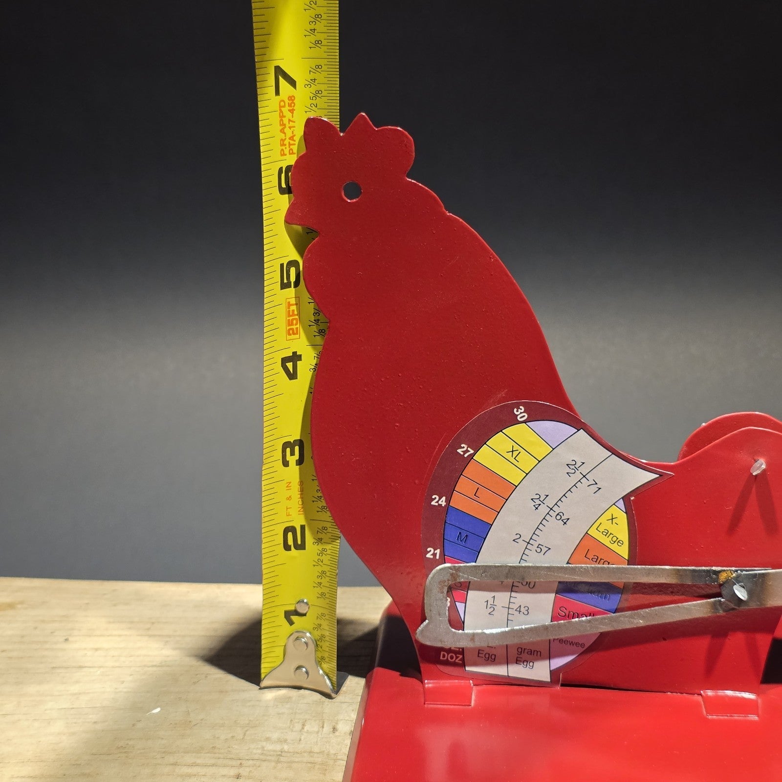 Vintage Style Rooster Egg Scale – Red Metal Farm Poultry Egg Grader