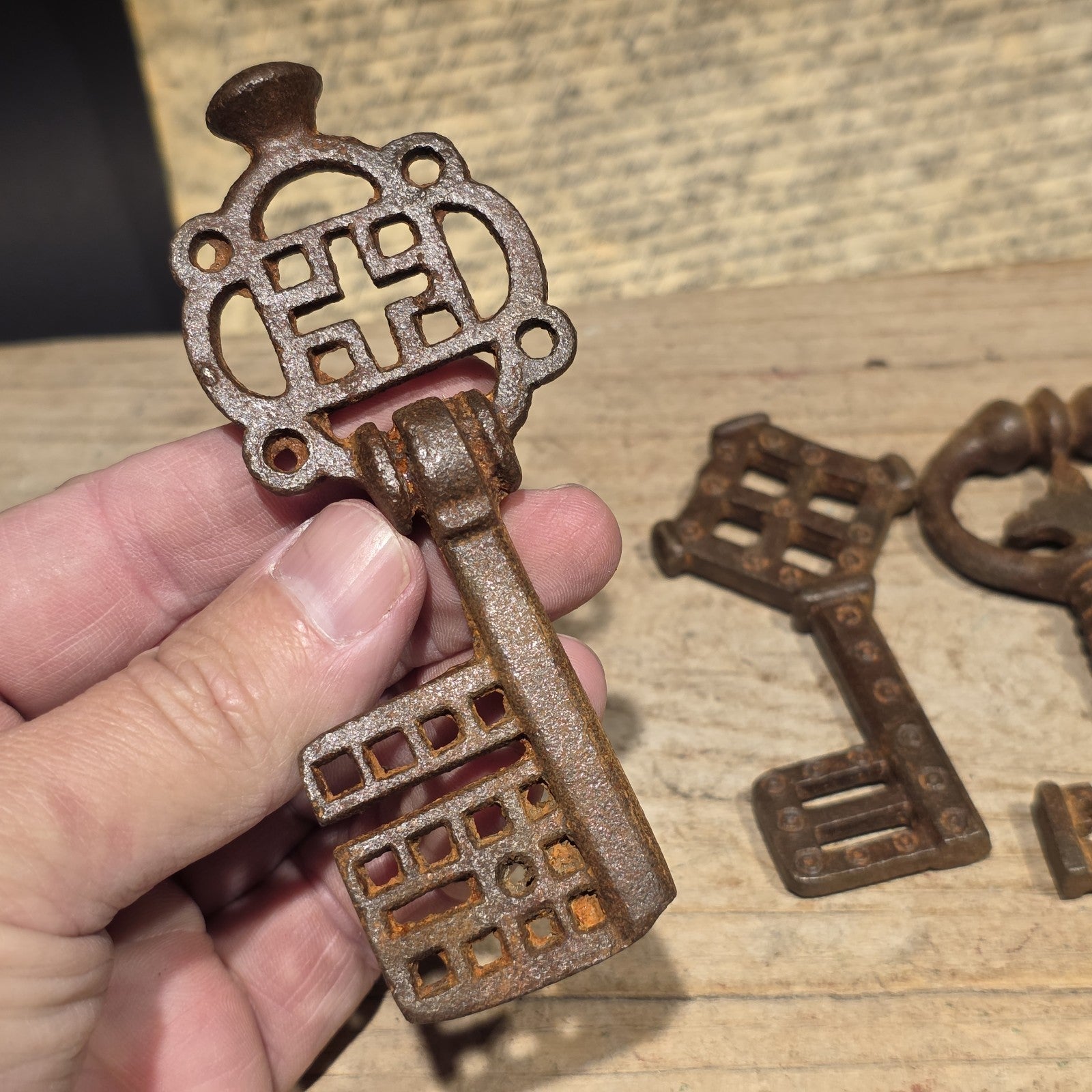 Antique Style Large Iron Skeleton Key Collection Set of 5