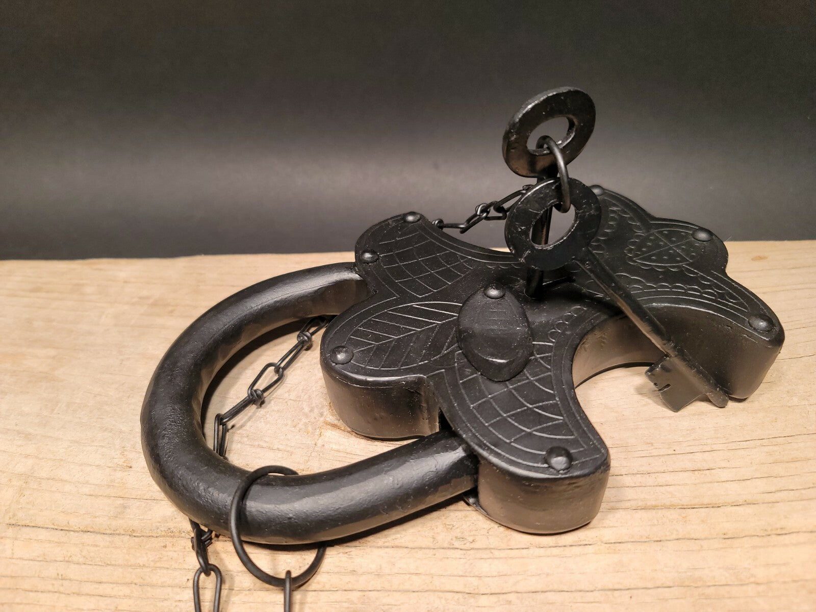 Large 9 1/2" Antique Vintage Style Cast Iron Padlock Lock & Key