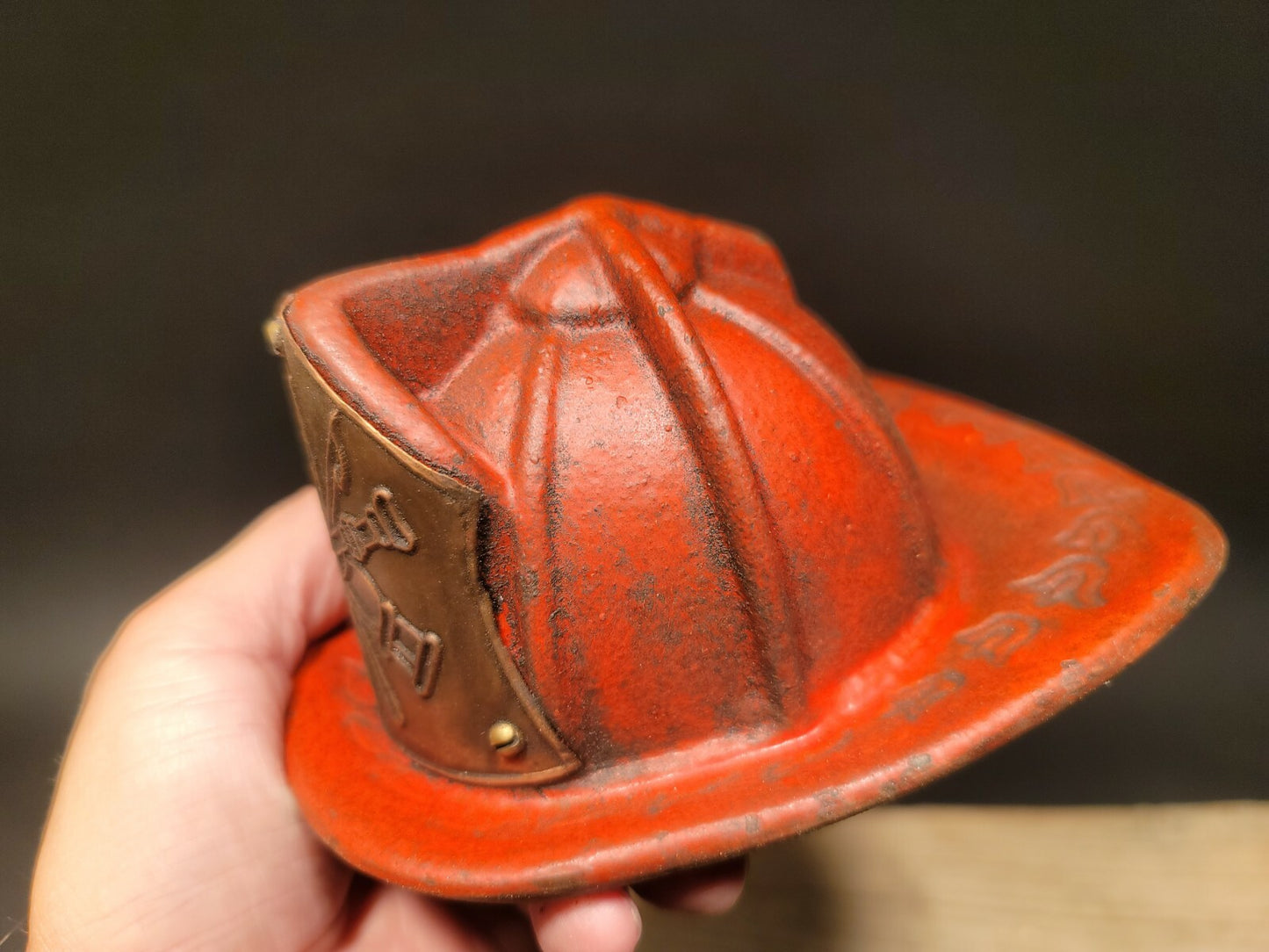 Antique Vintage Style Miniature Cast Iron Fireman Helmet Coin Bank 