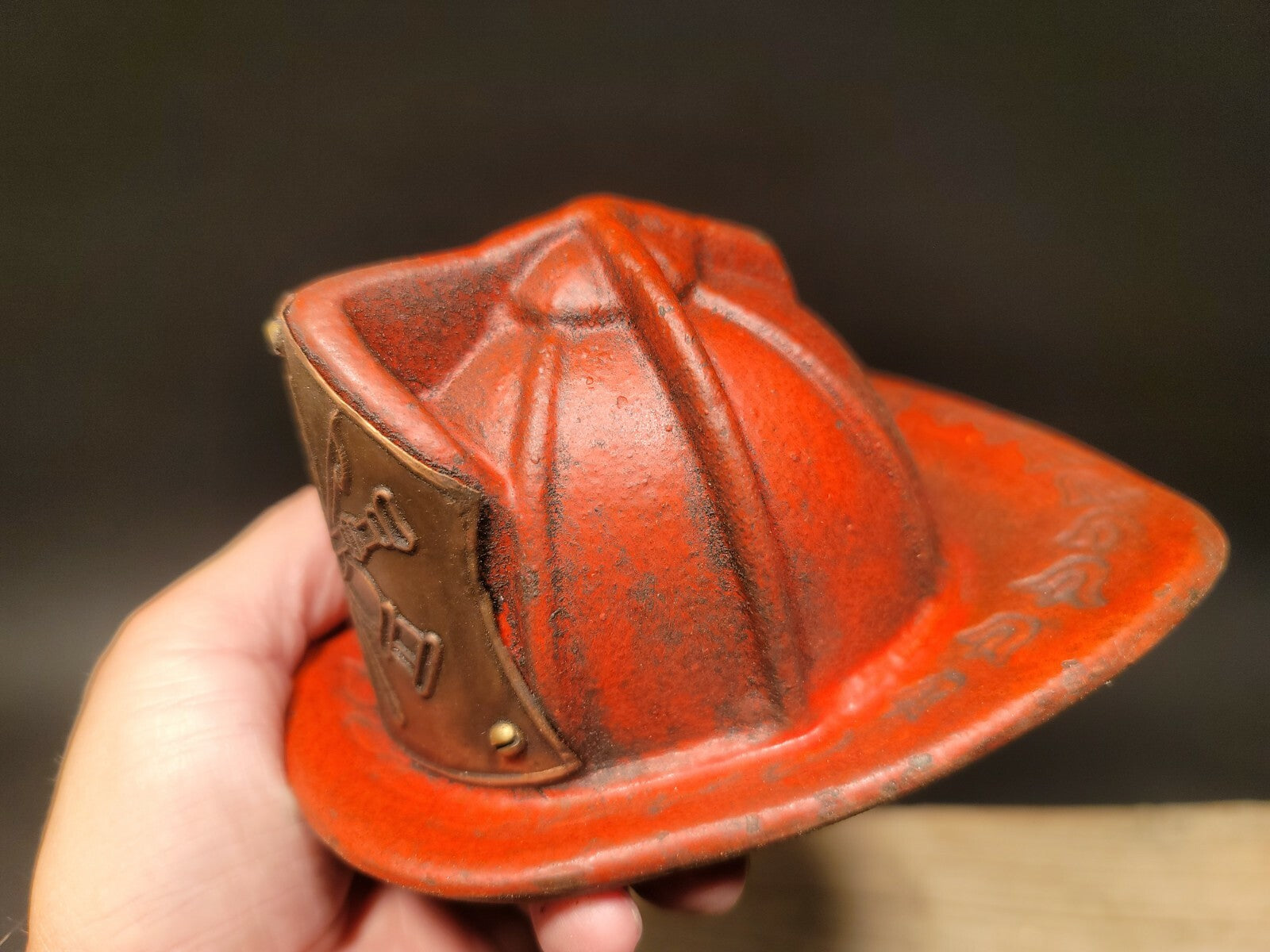 Antique Vintage Style Miniature Cast Iron Fireman Helmet Coin Bank 