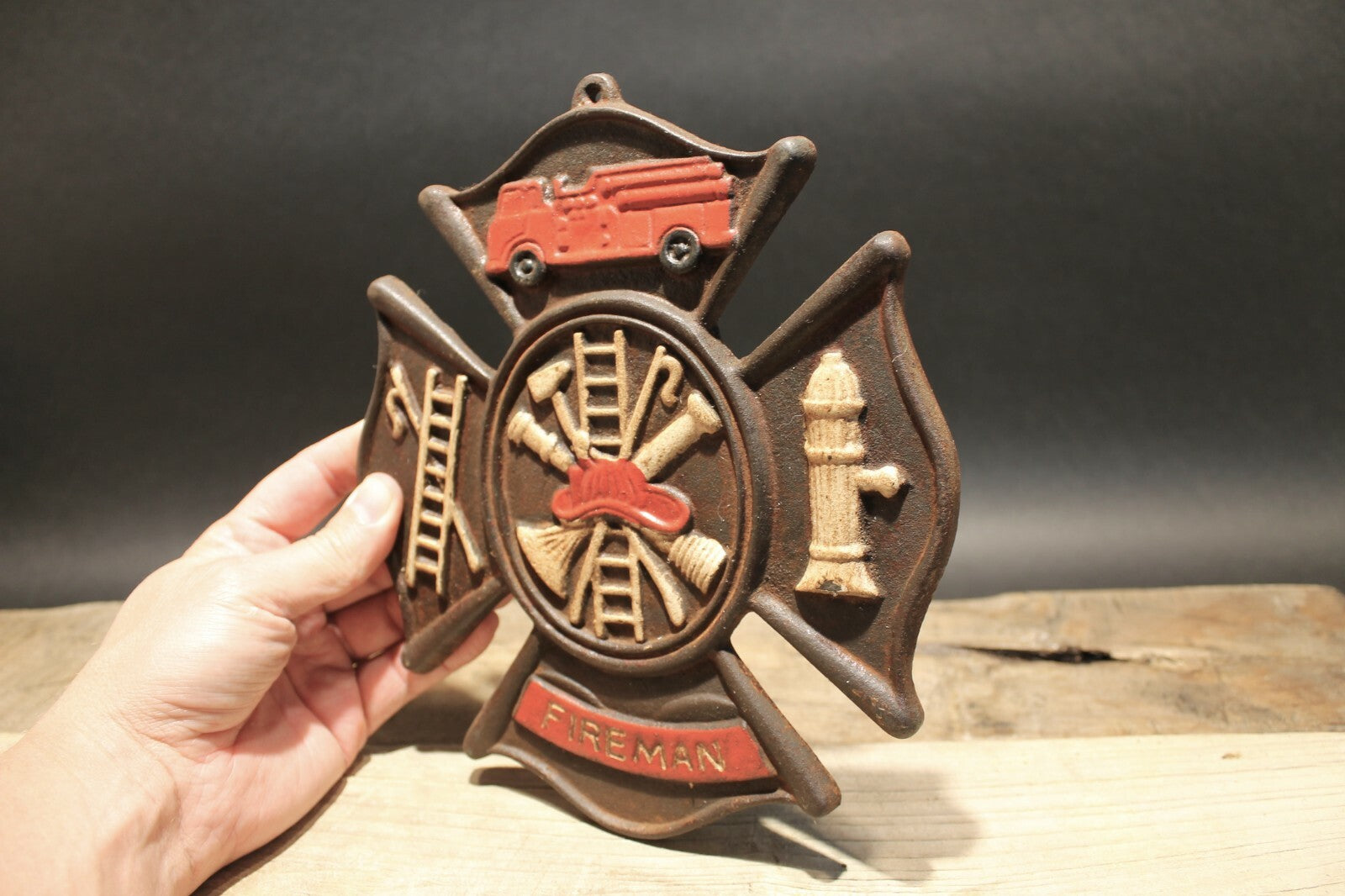 Antique Vintage Style Cast Iron Fire Fighter Plaque Fire Mark Sign 