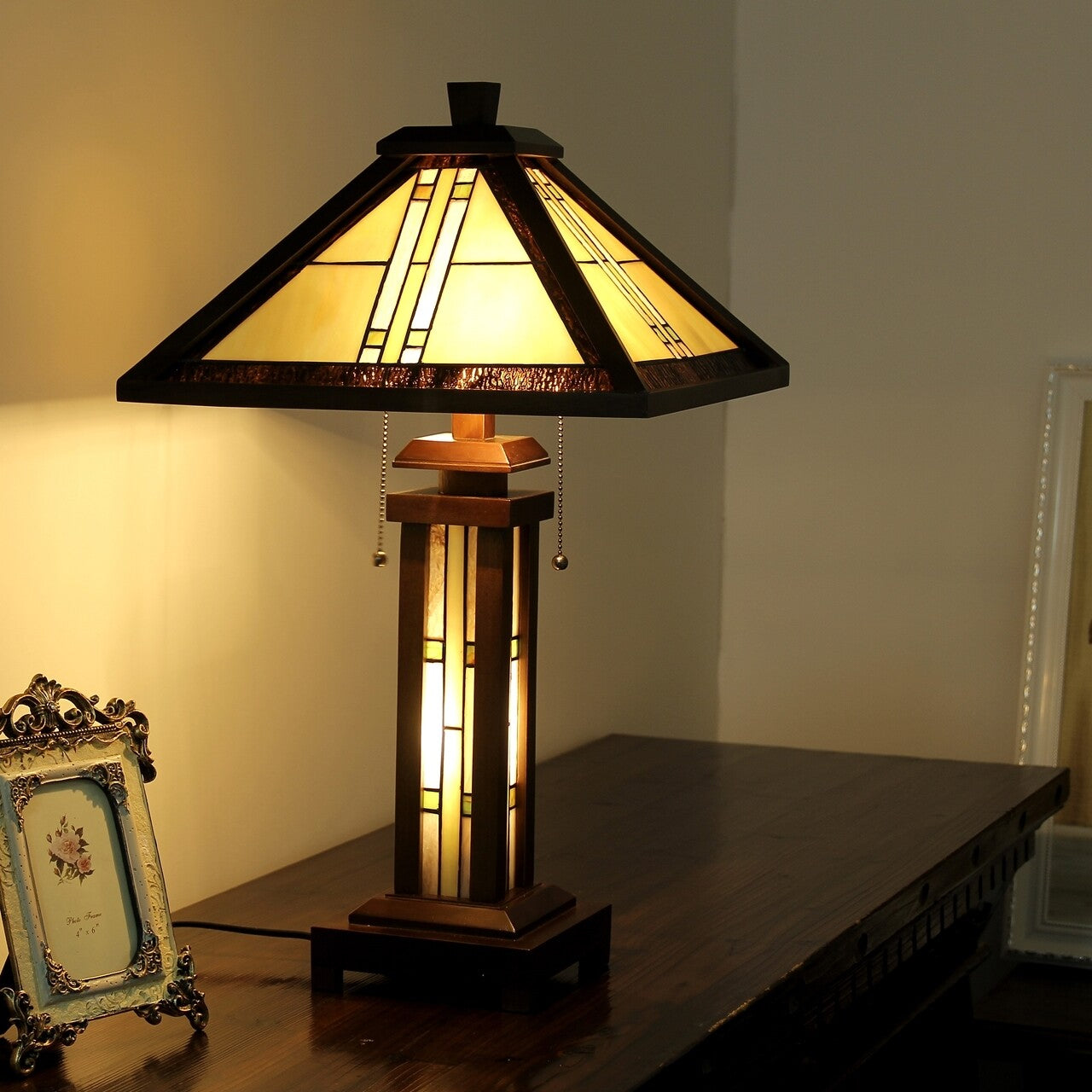 25.6  3 light Antique Vintage Style Stained Glass Wood Mission Table Lamp