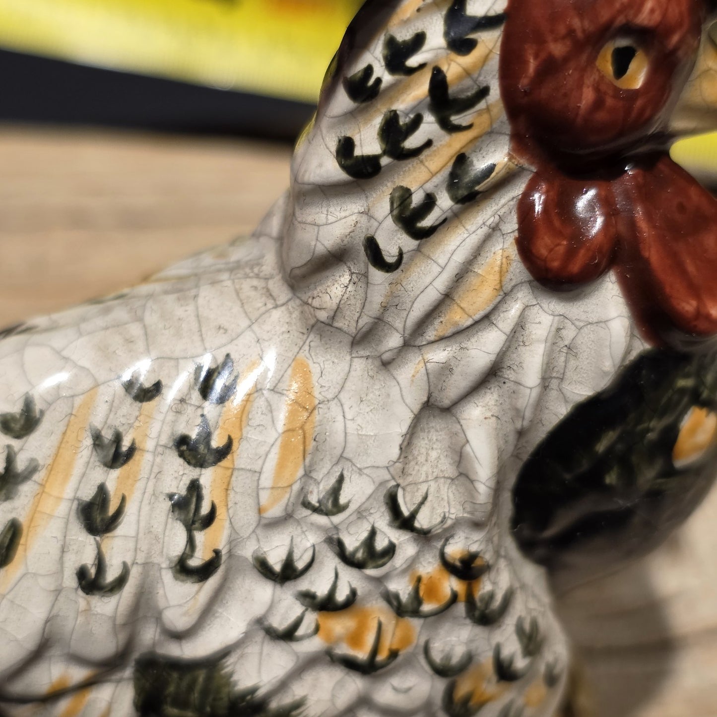 Ceramic Rooster Figurine – Majolica Style Farmhouse Chicken Decor