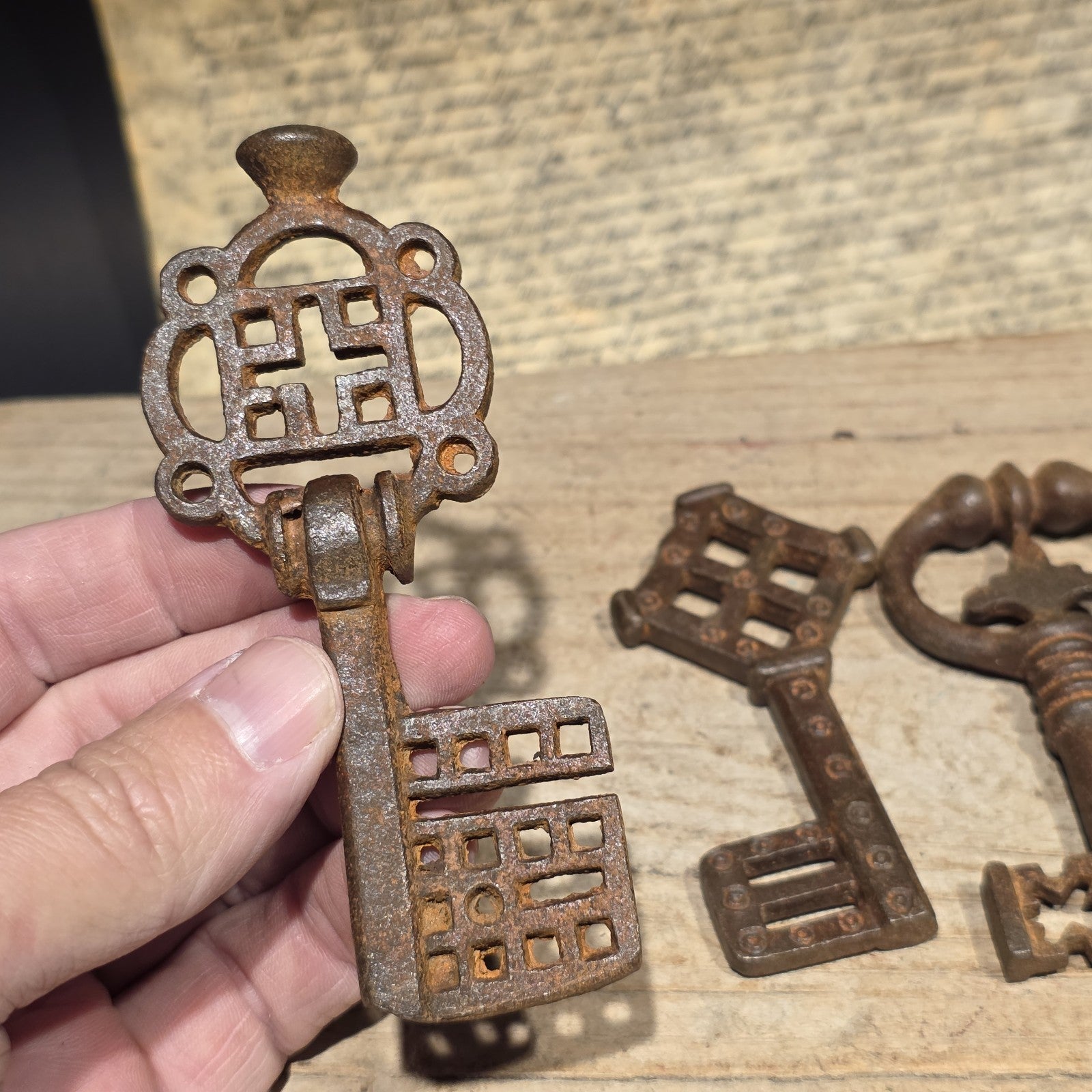 Antique Style Large Iron Skeleton Key Collection Set of 5