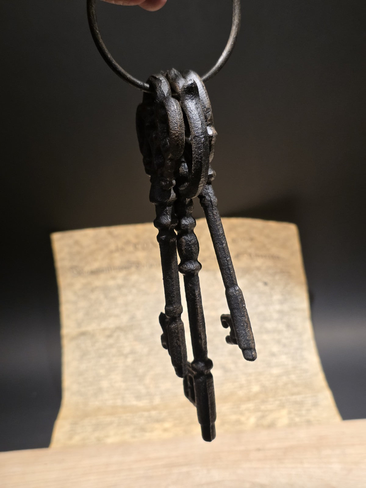 8" Antique Style Large Iron Skeleton Key Ring Set