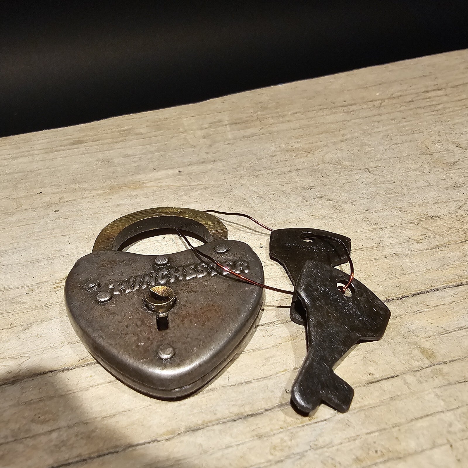 Antique Vintage Style Brass Winchester Firearms Ammo Box Padlock Lock & Key