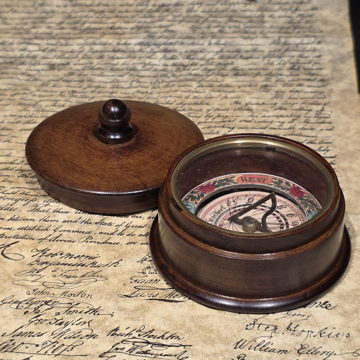 Wood Cased Sundial Compass – Vintage Style Nautical Instrument