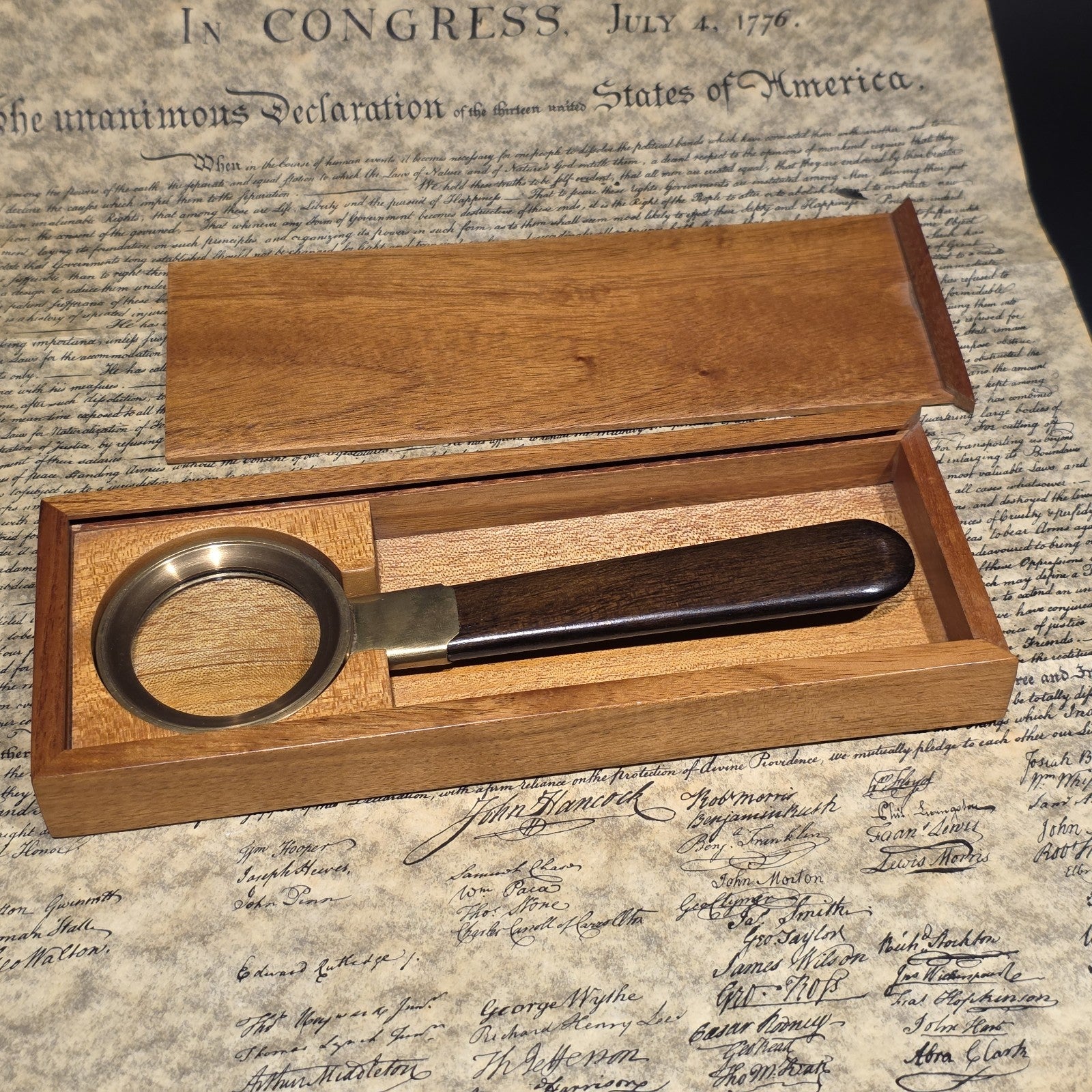 Wood Cased Magnifying Glass Set – Vintage Style Desk Reading Lens