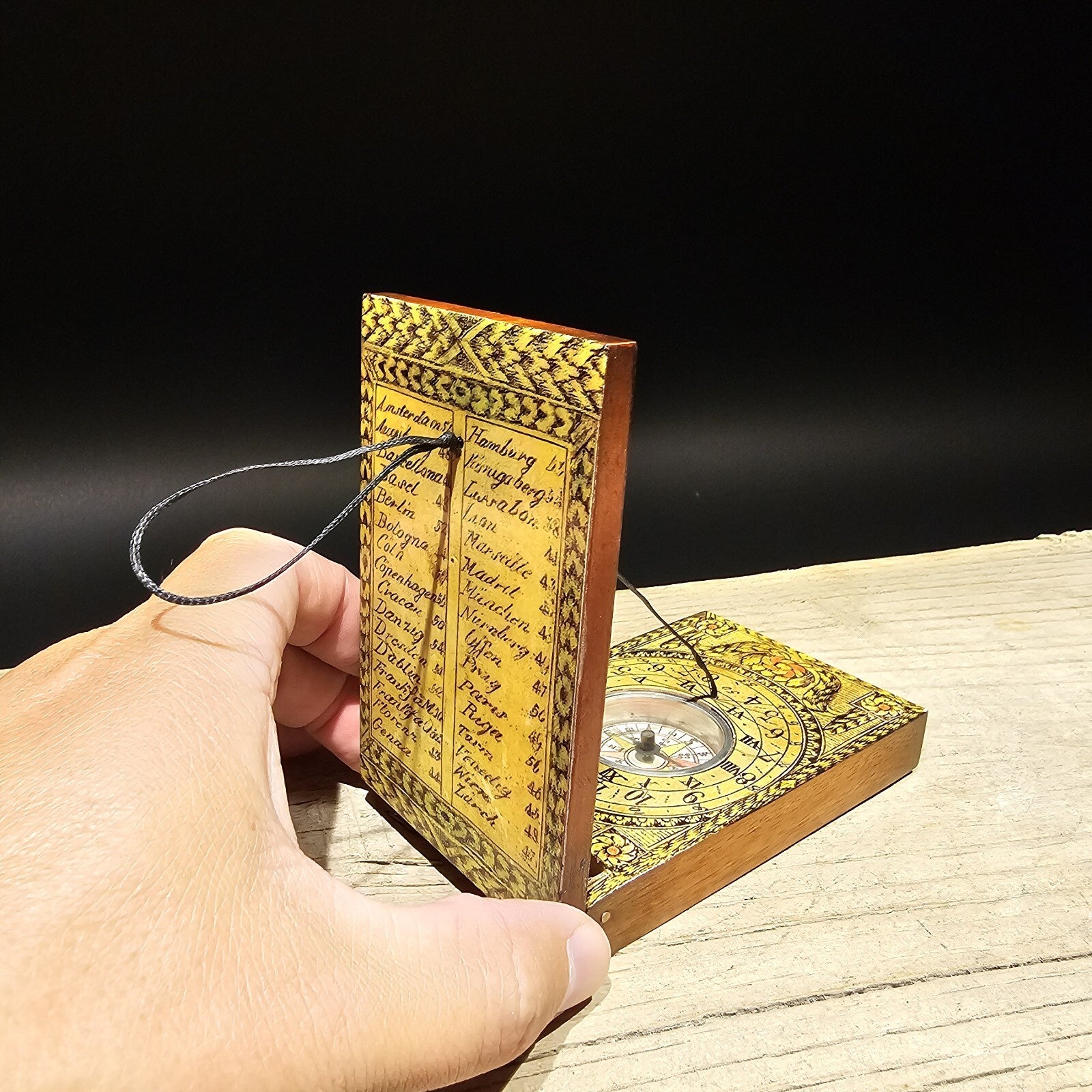 Antique Style DIPTYCH POCKET SUNDIAL / COMPASS