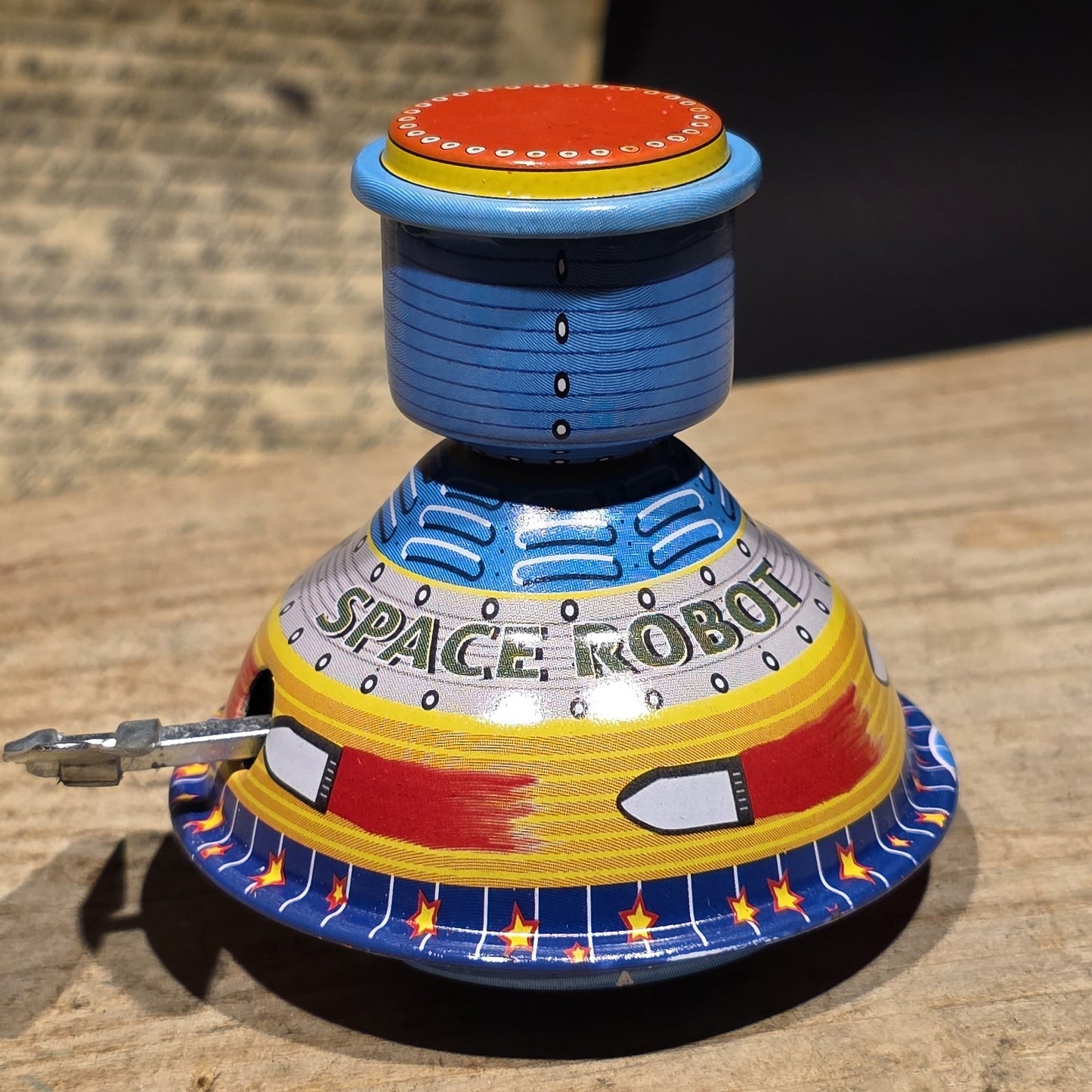 New Vintage Style Space Robot Tin Litho Toy  Wind Up Space Age Mechanical Robot