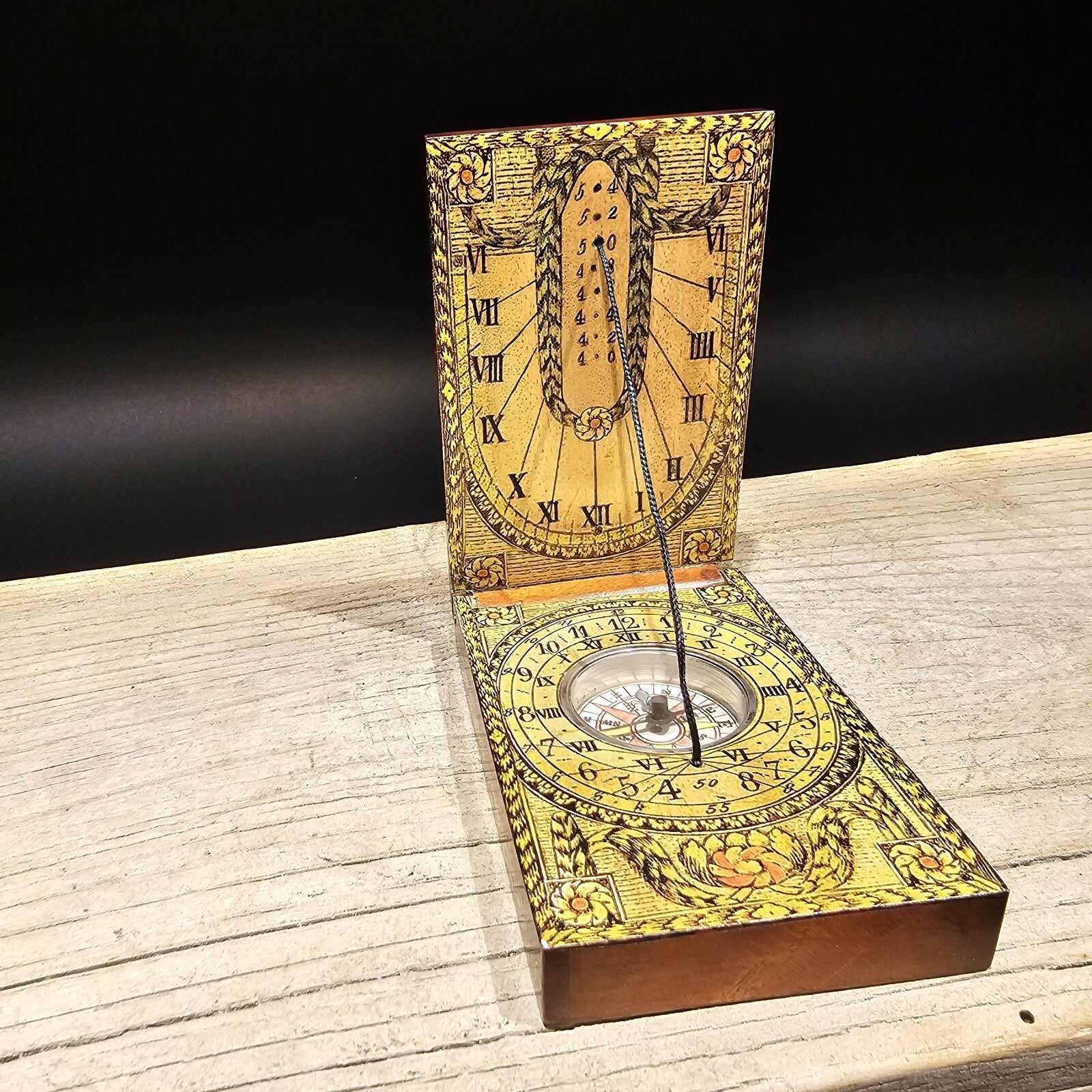 Antique Style DIPTYCH POCKET SUNDIAL / COMPASS