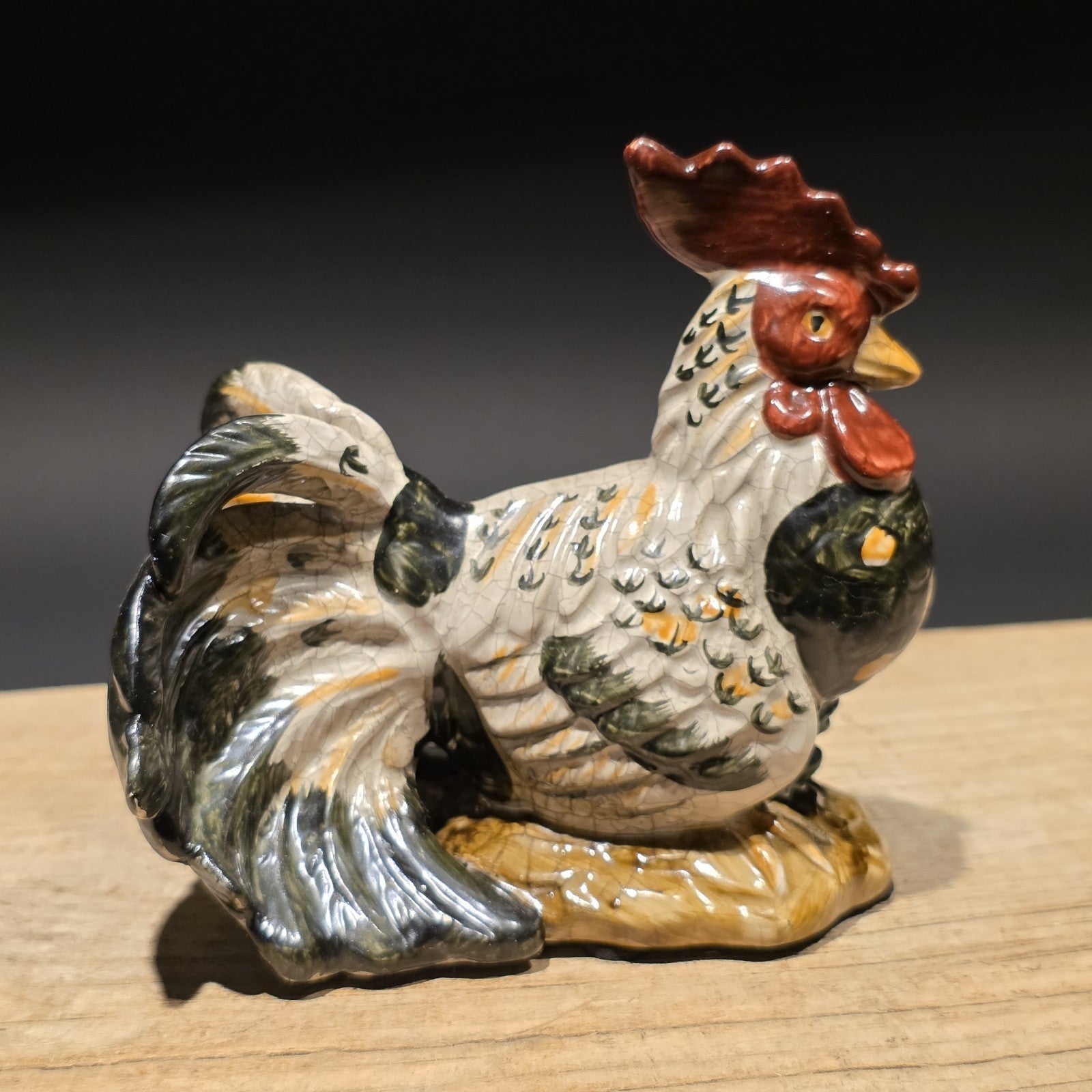 Ceramic Rooster Figurine – Majolica Style Farmhouse Chicken Decor
