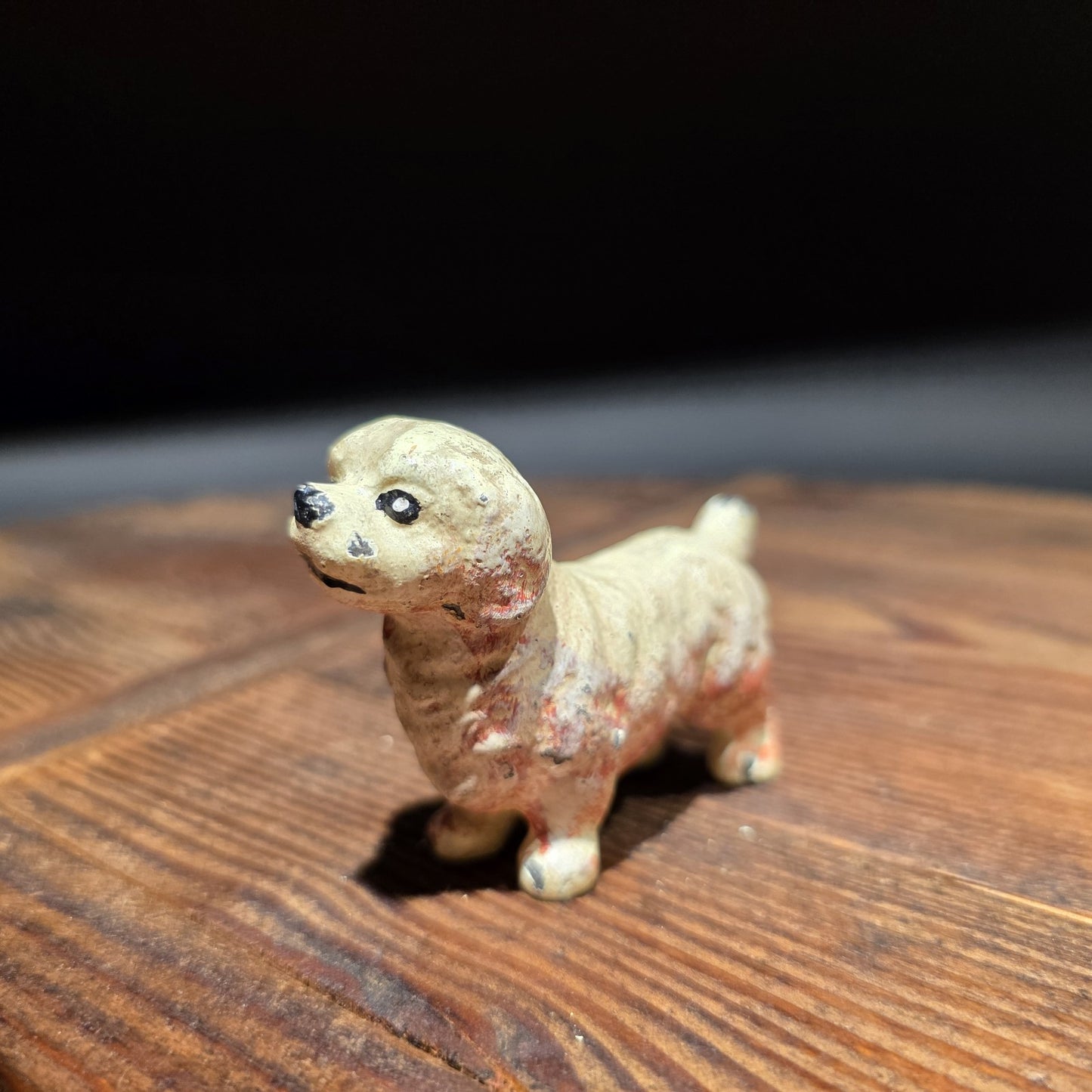 Cast Iron Golden Retriever Dog Figurine – Vintage Style Miniature Animal Figure