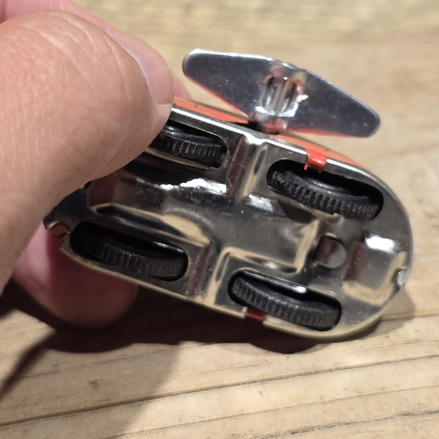 New Tin Litho Wind-Up Toy Mechanical Car
