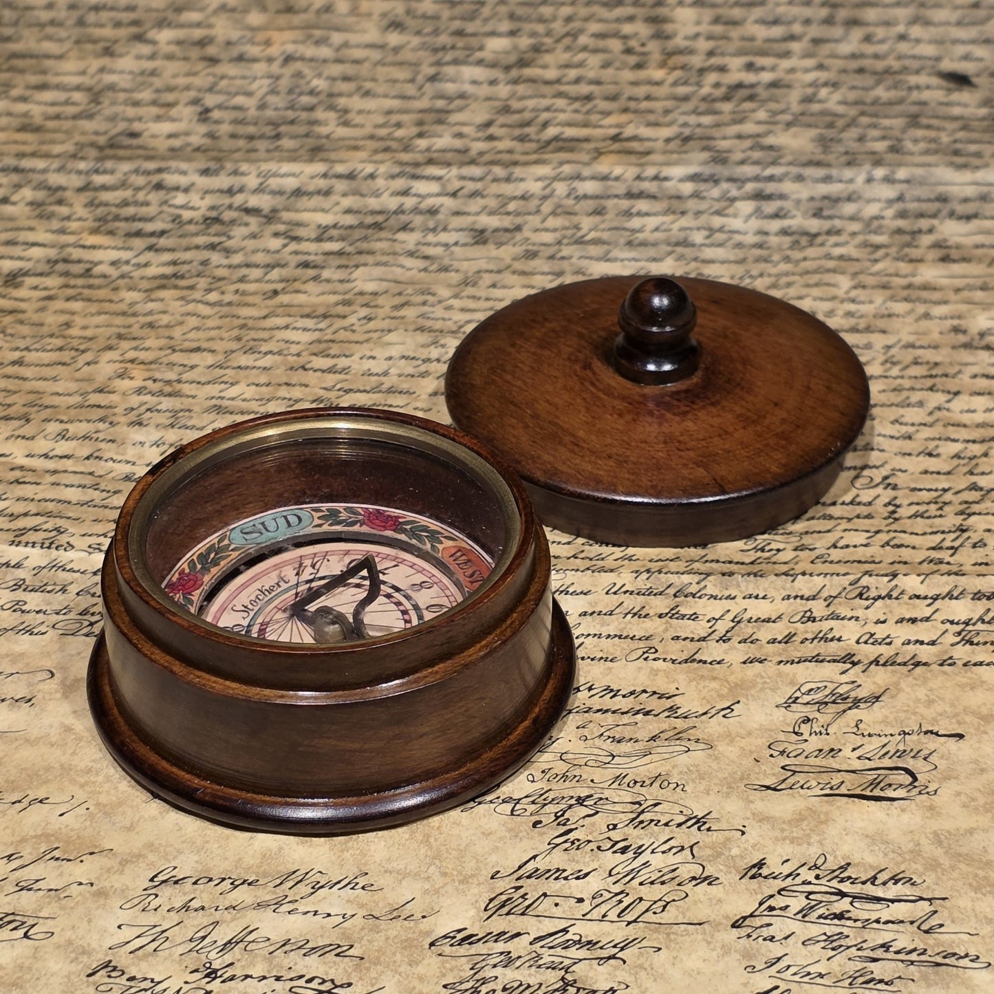 Wood Cased Sundial Compass – Vintage Style Nautical Instrument
