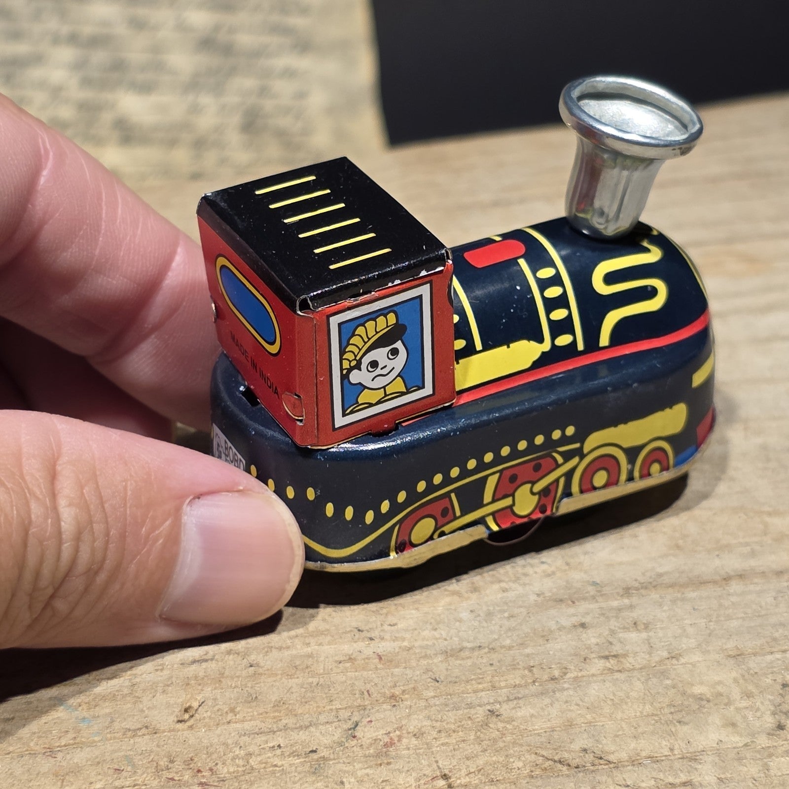 New Vintage Style Tin Litho Locomotive Toy Wind Up Train Engine