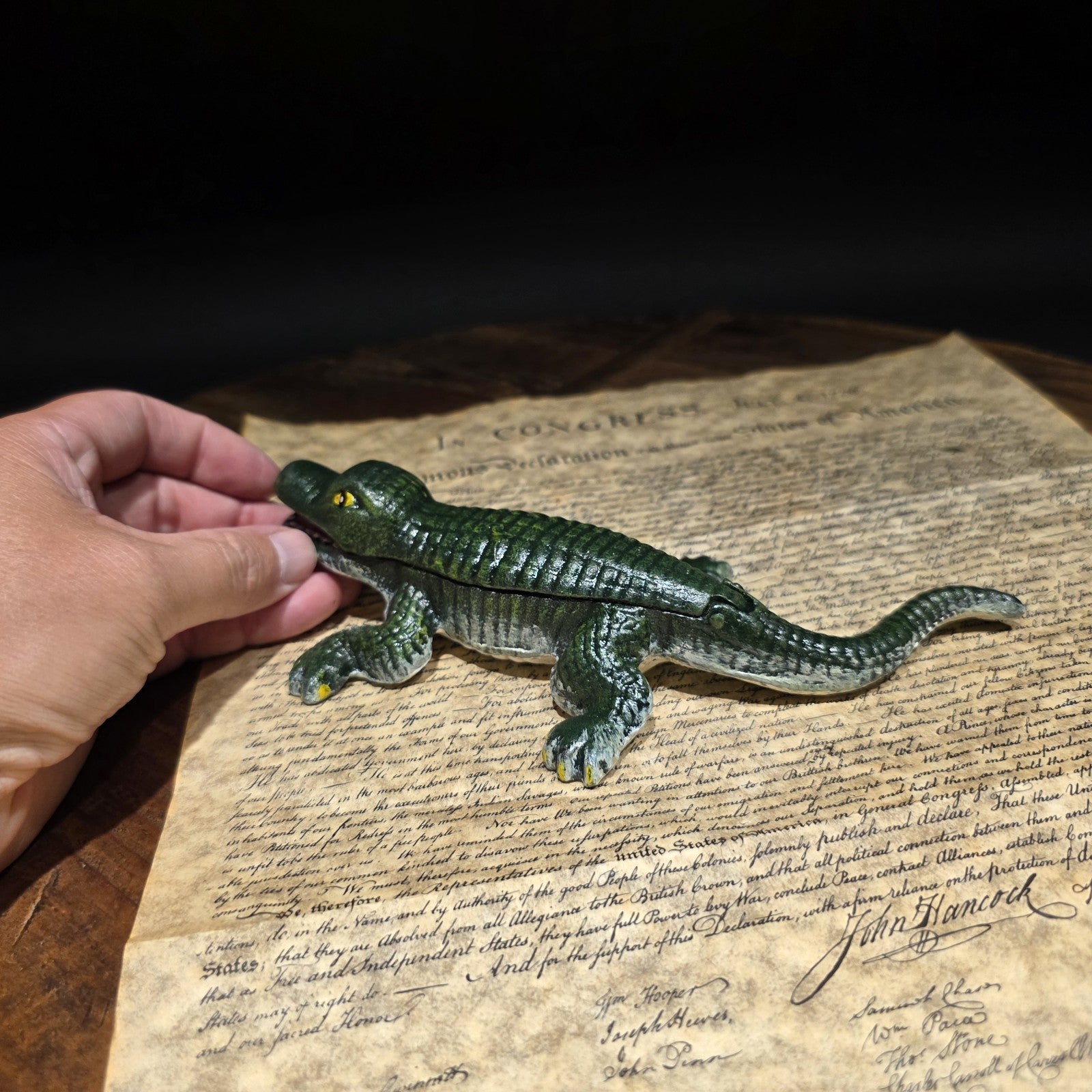 Cast Iron Alligator Box – Vintage Style Crocodile Trinket Dish Figure