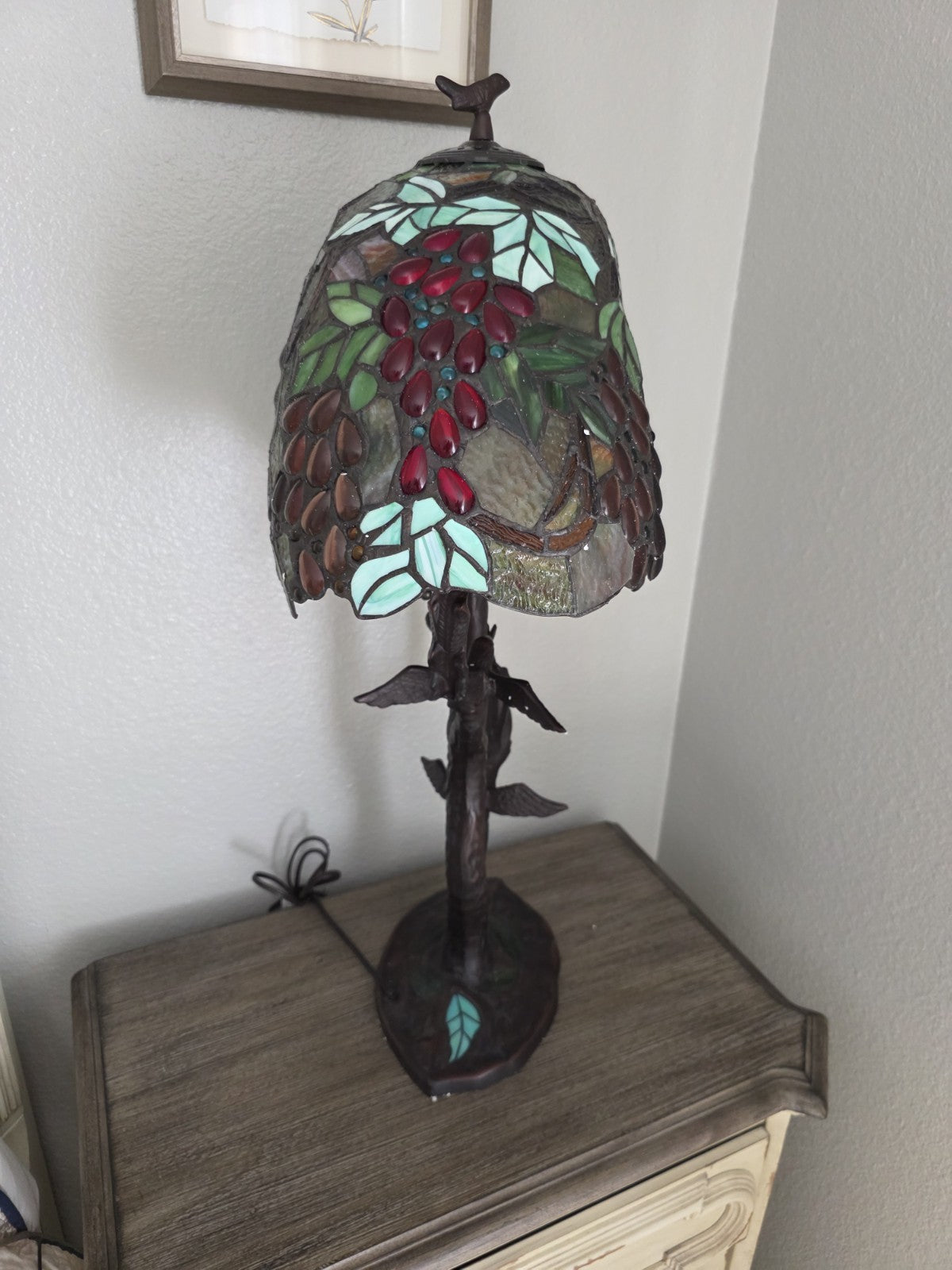 32.5" Antique Vintage Style Stained Glass Oval Fruit Grapes Table Lamp