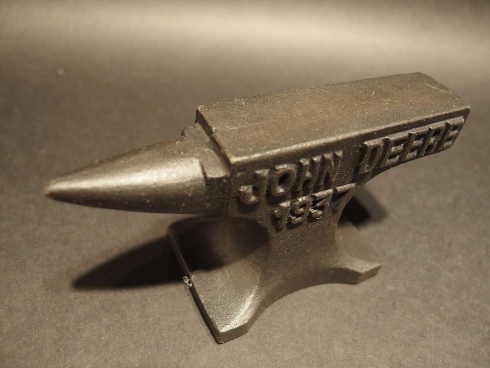 Cast Iron remington Miniature Anvil Auction