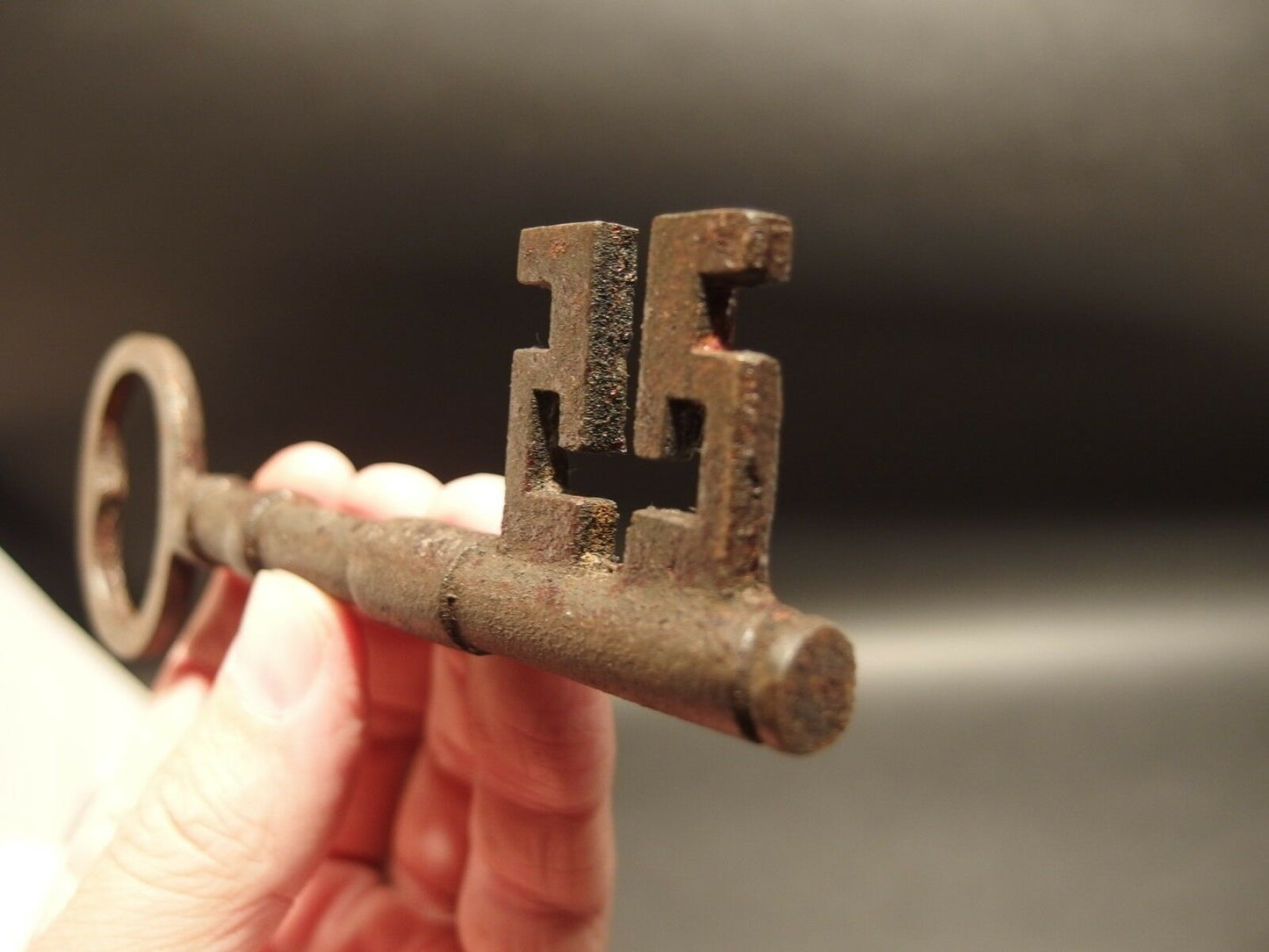 5 1/2" Antique Style Cast Iron Large Skeleton Church Key - Early Home Decor