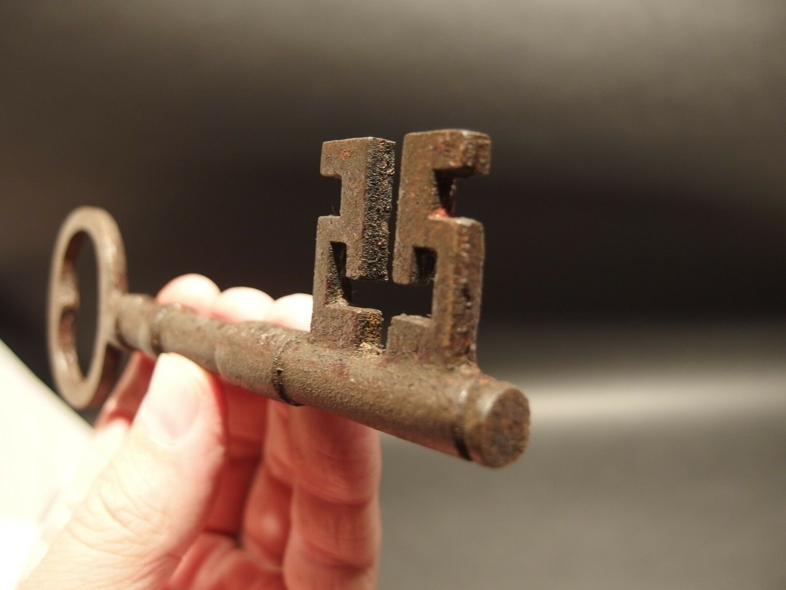 5 1/2" Antique Style Cast Iron Large Skeleton Church Key - Early Home Decor