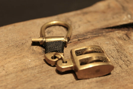 Vintage Antique Style Brass Nautical Sailing Pulley Boat Ship Key Keychain - Early Home Decor