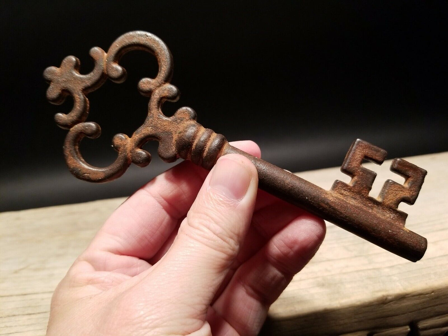 6 1/2" Antique Style Iron Large Skeleton Church Key