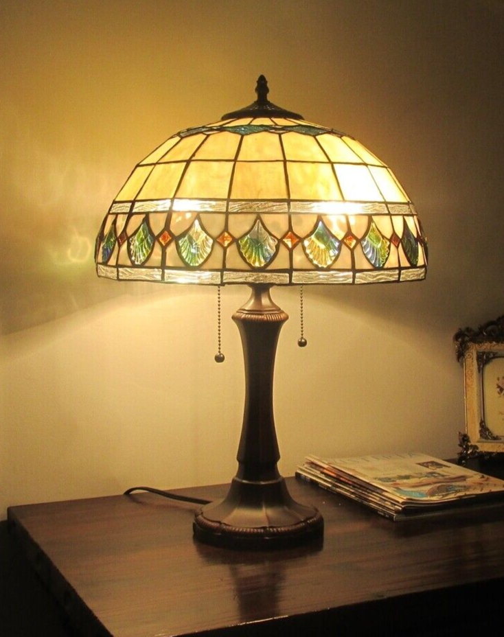 21.85" Antique Vintage Style Stained Glass Table Lamp