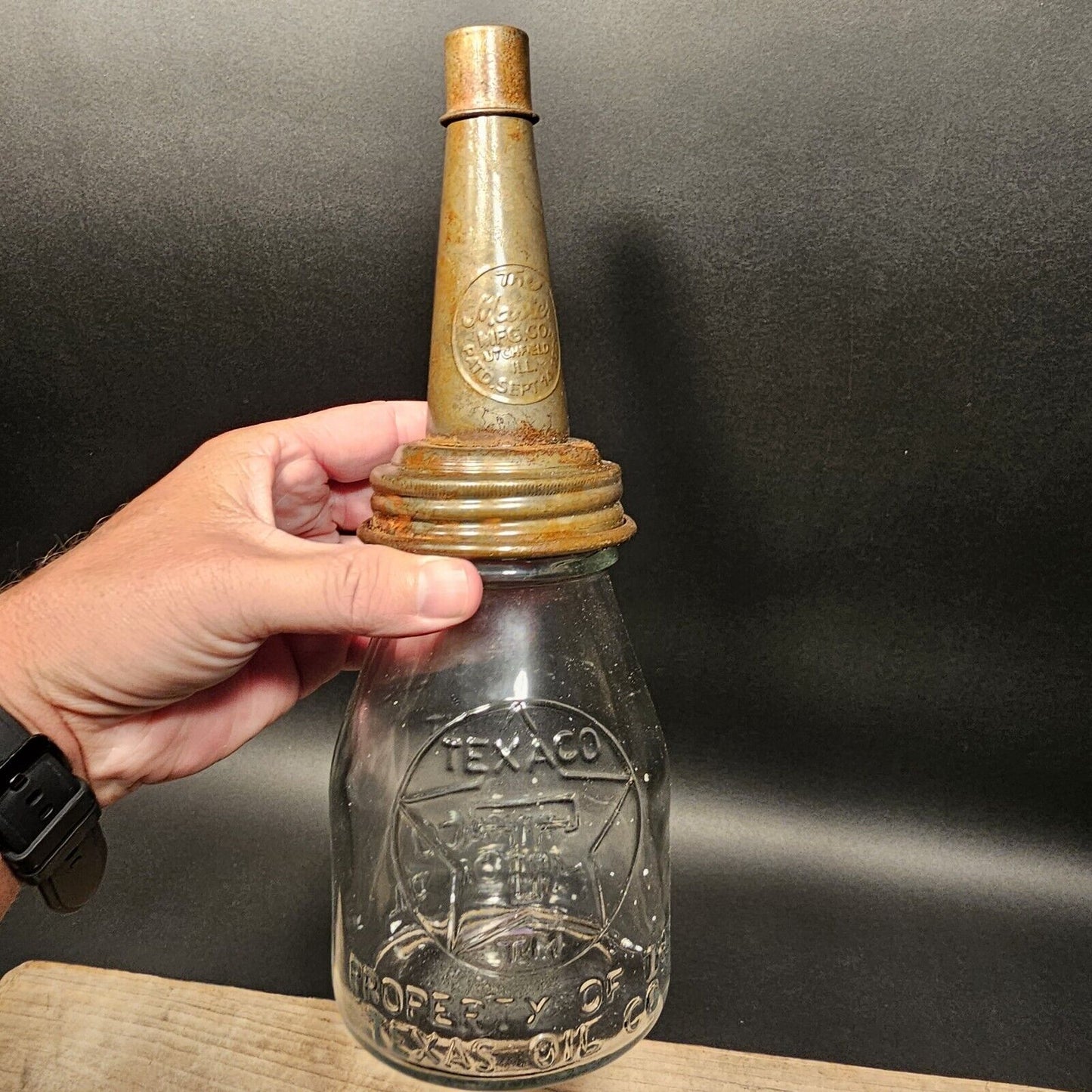 Vintage Style Texaco Glass Oil Bottle w Spout